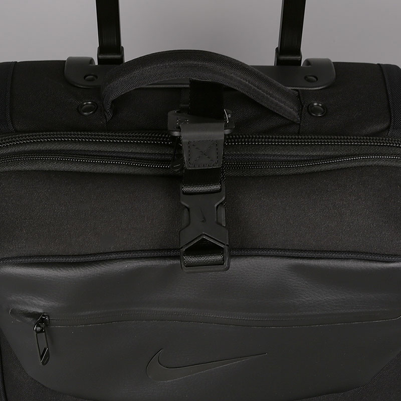  черный чемодан Nike Departure Roller 63L BA5926-010 - цена, описание, фото 2